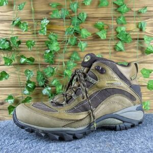 Merrell Women's Tan and Brown Lace Up Boots